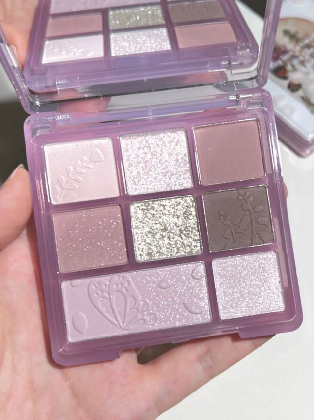 HOLD LIVE Paris Garden Series Eyeshadow Palette Holdlive 巴黎花园眼影盘