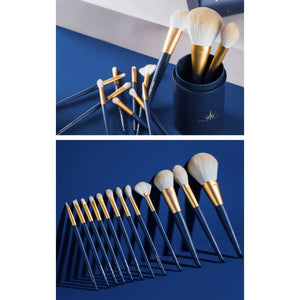 AMORTALS Korea Star-Beats Makeup Brush Set Amortals Makeup Brush (12 Pcs) 尔木萄星动12支化妆套刷 尔木萄小红书抖音爆款化妆套刷