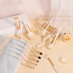 MSQ White Rose Makeup Brush Set 魅丝蔻 11支白玫瑰化妆刷套装全套 (11 Pcs)